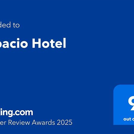 Espacio Hotel Тагуиг Екстериор снимка