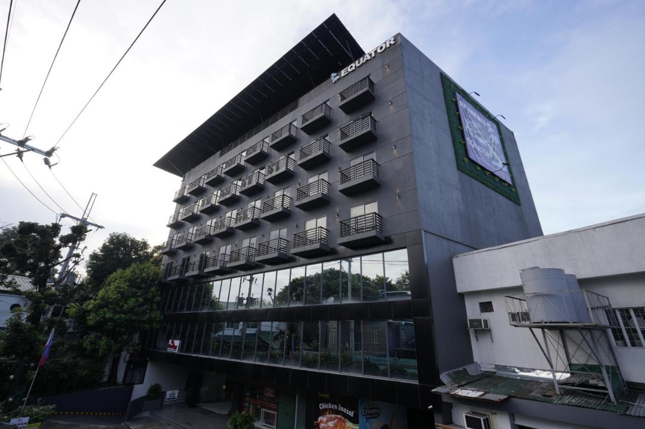 Espacio Hotel Тагуиг Екстериор снимка